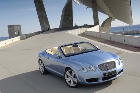 Bentley asegura conseguirá los 120gr de CO2 en el 2012 Bentley Continental GTC