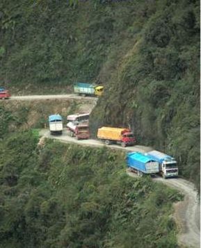 La carretera mas peligrosa del mundo. 42 doroga 23540 La carretera mas peligrosa del mundo.