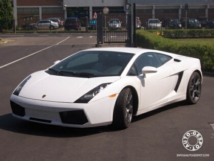 El Nuevo Gallardo, Pequeño modelo V8 Inside. lamborghini_gallardo_2.jpg