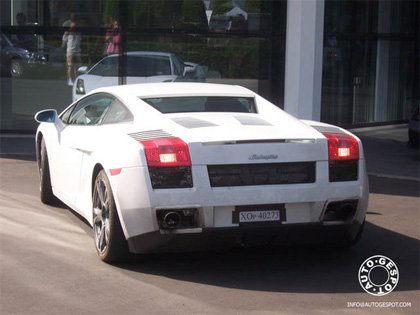 El Nuevo Gallardo, Pequeño modelo V8 Inside. lamborghini_gallardo_3.jpg
