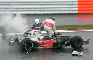 Fernanado Alonso abandona en Japón Fernando Alonso