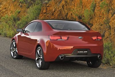 Kia Koup Concept, este coupé marca las líneas del futuro de la marca 16eb308kiakoup 06g Kia Koup Concept, este coupé marca las líneas del futuro de la marca