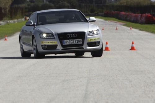escuelaconduccionaudi1-modified escuelaconduccionaudi1 modified El nuevo Dunlop Sport Maxx TT estará en la escuela Audi de Conducción