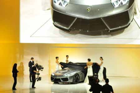 estoque2 Presentación del Lamborghini Estoque en París