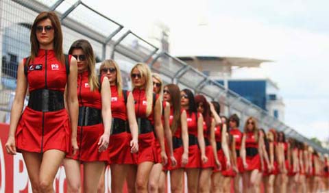 pit-babes-f1 pit babes f1 Fórmula 1: ideas para no perder espectadores
