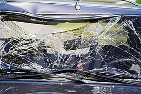 broken car glass Varapalo para las empresas de cristales de automóviles 