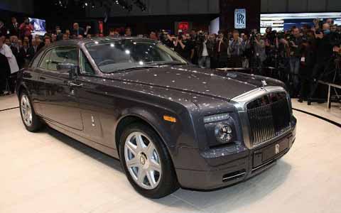 rolls-royce-stand rolls royce stand Marcas que no irán al salón de Detroit
