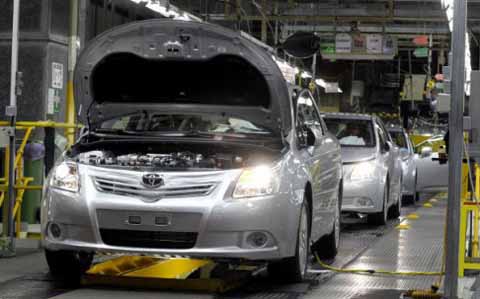 toyota avensis burnaston Cada 77 segundos “nace” un Toyota Avensis