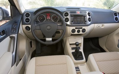 volkswagen-tiguan-interior volkswagen tiguan interior Volkswagen Tiguan también sin doble tracción