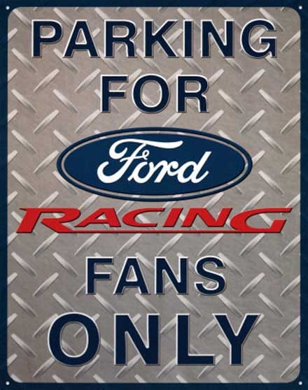 ford-racing-parking ford racing parking Ford anuncia campaña del 25% de descuento en algunos coches de stock