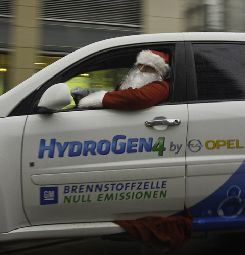 hydrogen 4 santa claus Santa Claus cambia el trineo por el Opel Hydrogen 4 