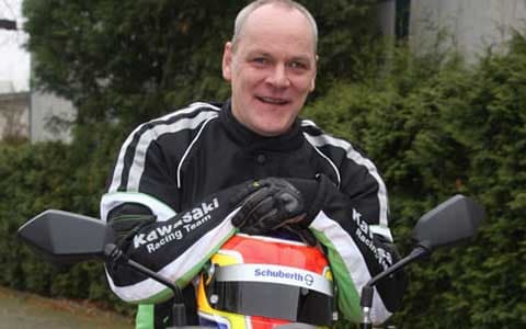 ralf mackel Ralf Mackel, un piloto de carreras ciego
