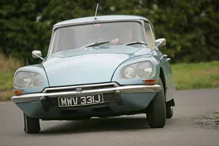 citroen ds 20 diseñadores eligen los 10 autos más lindos de la historia. 