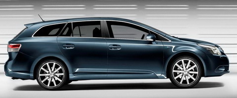 toyota_avensis_2009-familiar toyota avensis 2009 familiar Toyota Avensis 2009, tecnología también en tiempos de crisis