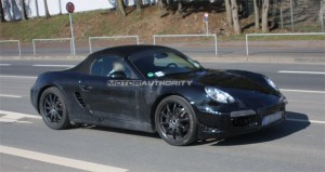 2012_porsche_boxster 2012 porsche boxster 300x159 Ronda de pillados en Nurburgring