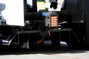 nuevo-difusor-brawngp nuevo difusor brawngp 300x199 Entrenamientos GP de España: Viernes