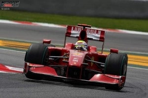 nuevo-ferrari-f60b-massa nuevo ferrari f60b massa 300x199 Entrenamientos GP de España: Viernes
