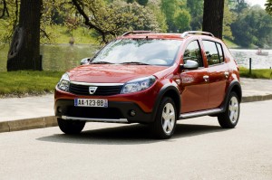 sanderostepway-1 sanderostepway 1 300x199 Dacia presenta el Sandero Stepway para Europa