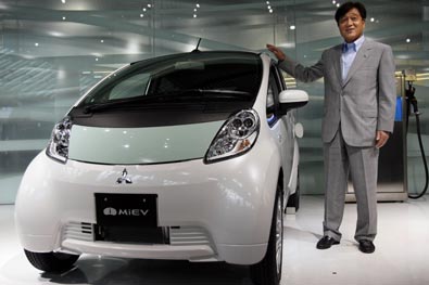 i-miev i miev Mitsubishi lanzó su primer auto eléctrico, el I MiEV.