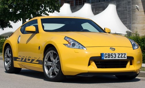 nissan 370z yellow 0 Nissan 370Z Yellow para el mercado Britanico.