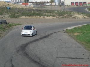 Abarth 500 Test 3 300x225 Abarth 500 Test (3)