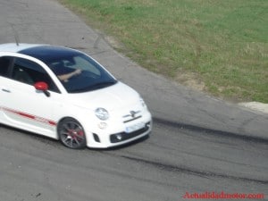 Abarth 500 Test 7 300x225 Abarth 500 Test (7)