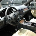 12 touareg live geneva 150x150 Ya ha sido presentado el nuevo VW Touareg