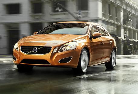 Volvo S60 2010 01 Nuevo Volvo S60, con tres acabados diferentes