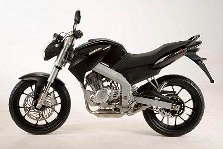 moto-naked-2