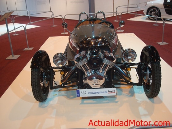 Preciosa vista del motor a V d'un Morgan 3