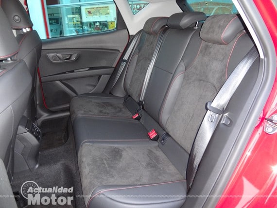 Seat Leon FR 2013 asientos traseros