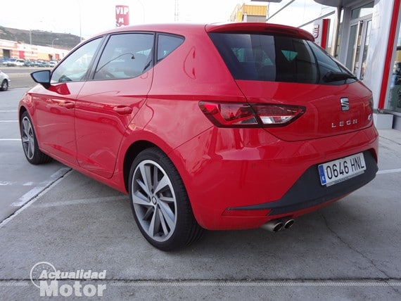 Seat Leon FR 2013 parte trasera