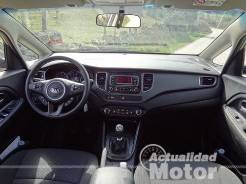 Kia Carens 2013 табло