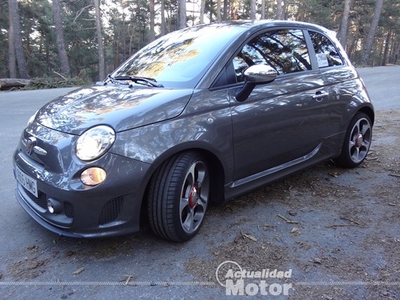 Abarth 500 595 Competizione (15)