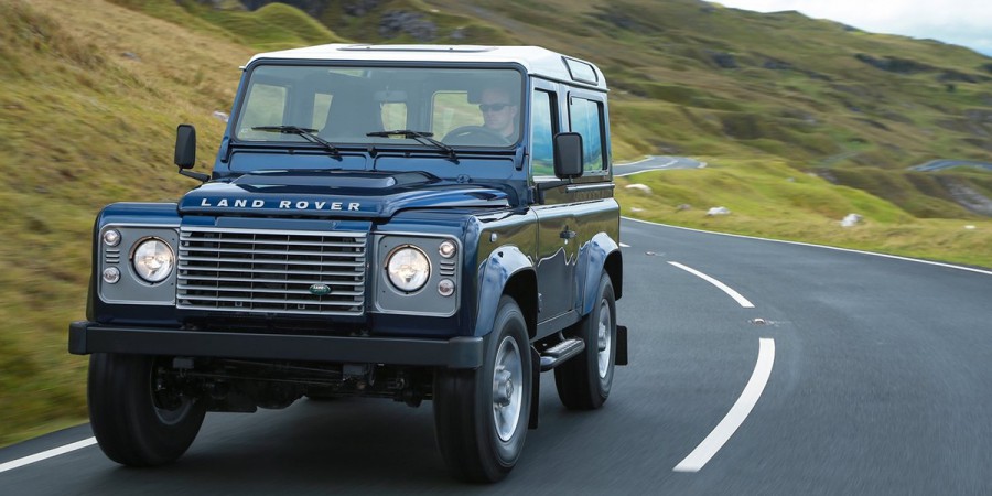 Land Rover Classic Defender V8 Soft Top: Kembalinya ikon buatan tangan