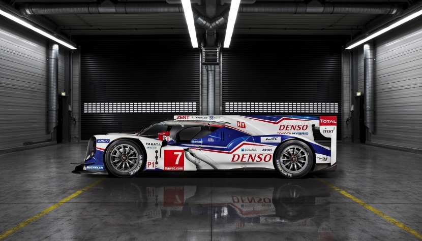 Vista lateral del Toyota TS040 HYBRID