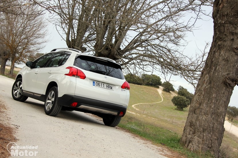 Prueba Peugeot 2008 HDI 115 CV Diseño Habitabilidad