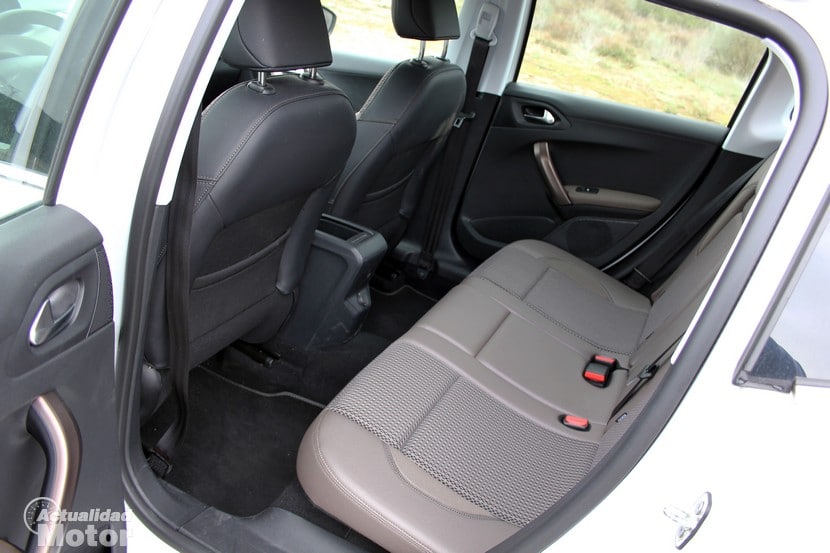 Prueba Peugeot 2008 HDI 115 CV Diseño Habitabilidad