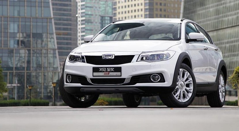 Qoros 3 City SUV 2015