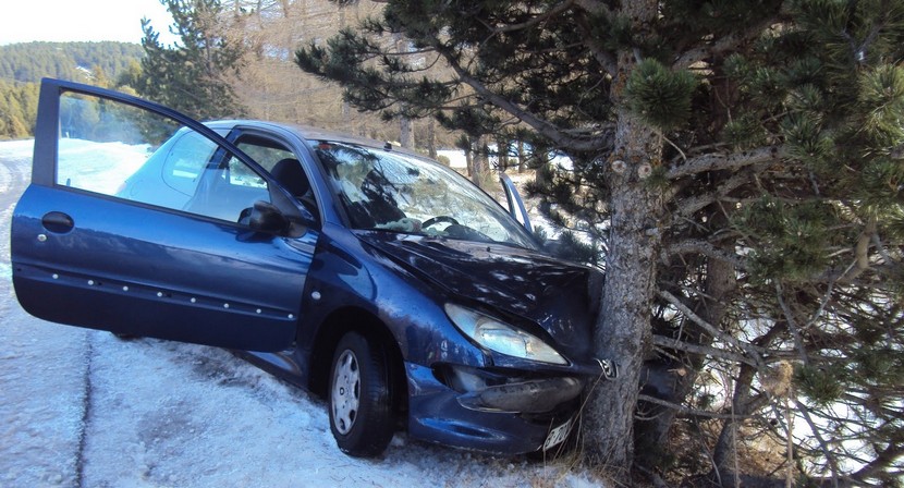 hacerse un recto con el coche