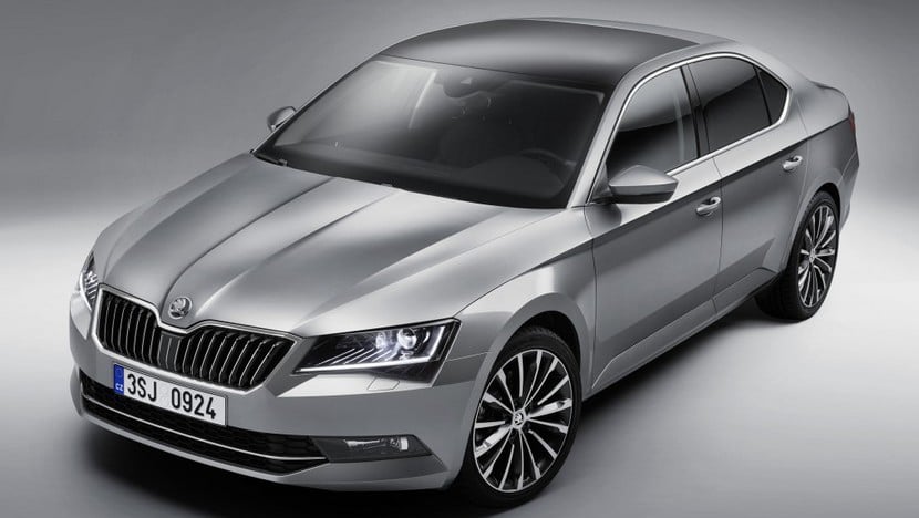 Officiel Skoda Superb 2015