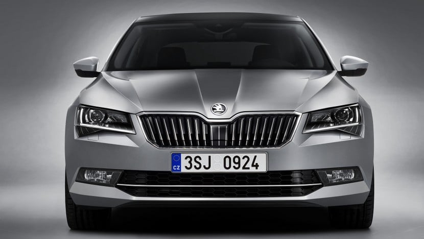 Skoda Superb 2015 oficial