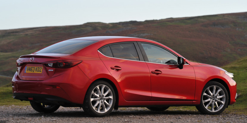 Mazda 3 Trasera