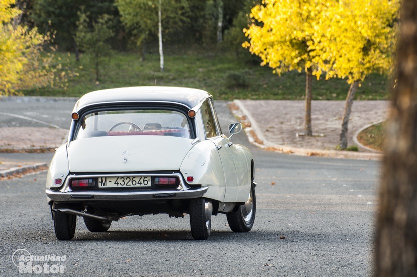 Test Citroën DS19 1965