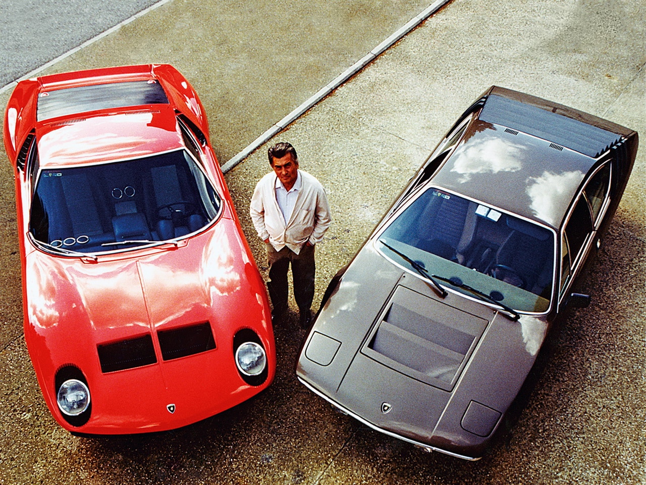 Макларен 488. Lamborghini ферруччо. Lamborghini huracan ferrari 488. Lamborghini 812. Ferrari 812 superfast vs lamborghini.