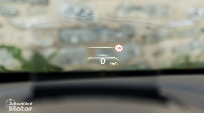 Renault Espace 1.6 dCi 160 CV Initiale París head-up display