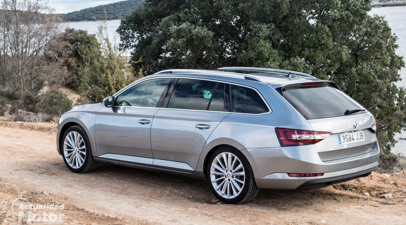 Prueba Skoda Superb Combi 2.0 TDI 150 CV DSG