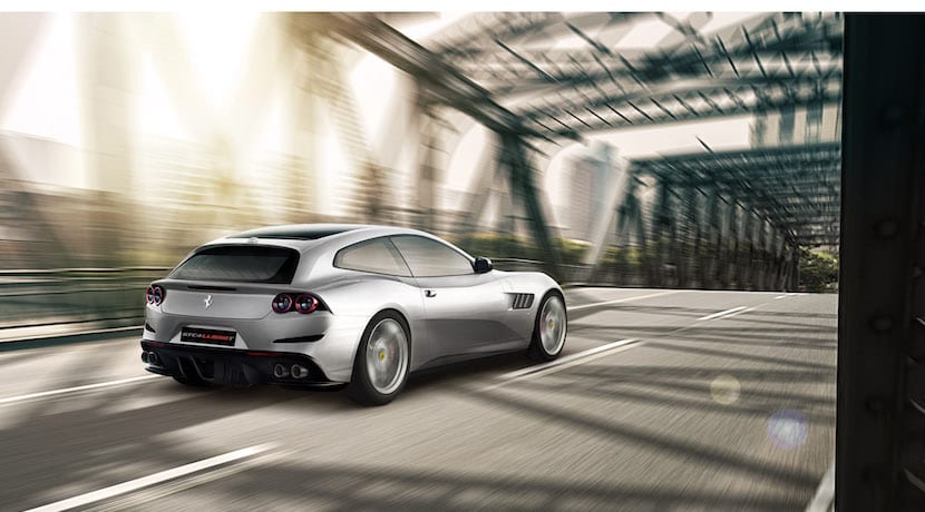 Ferrari GTC4Lusso T