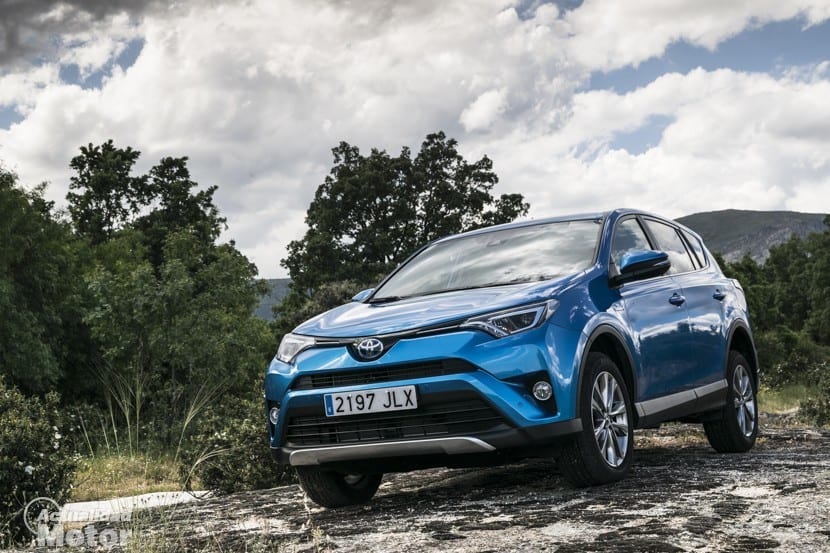 Test Toyota RAV4 Hybrid, the SUV becomes hybrid