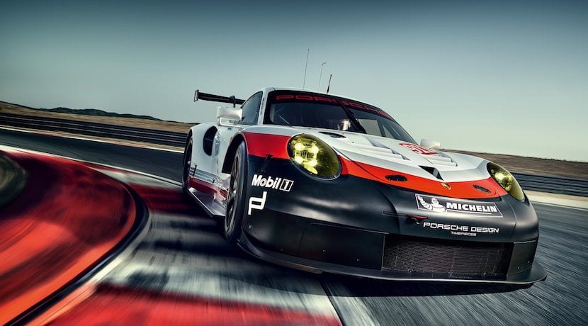 Porsche 911 RSR